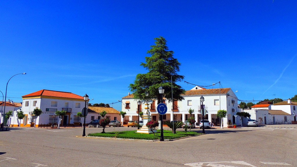 Foto: Plaza Hermanos Quinteros - Guadalema de los Quinteros (Sevilla), España