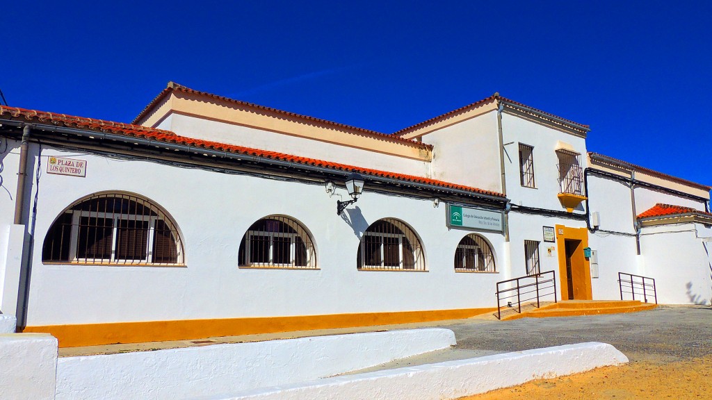 Foto: Colegio Ntrª Srª de las Veredas - Guadalema de los Quinteros (Sevilla), España