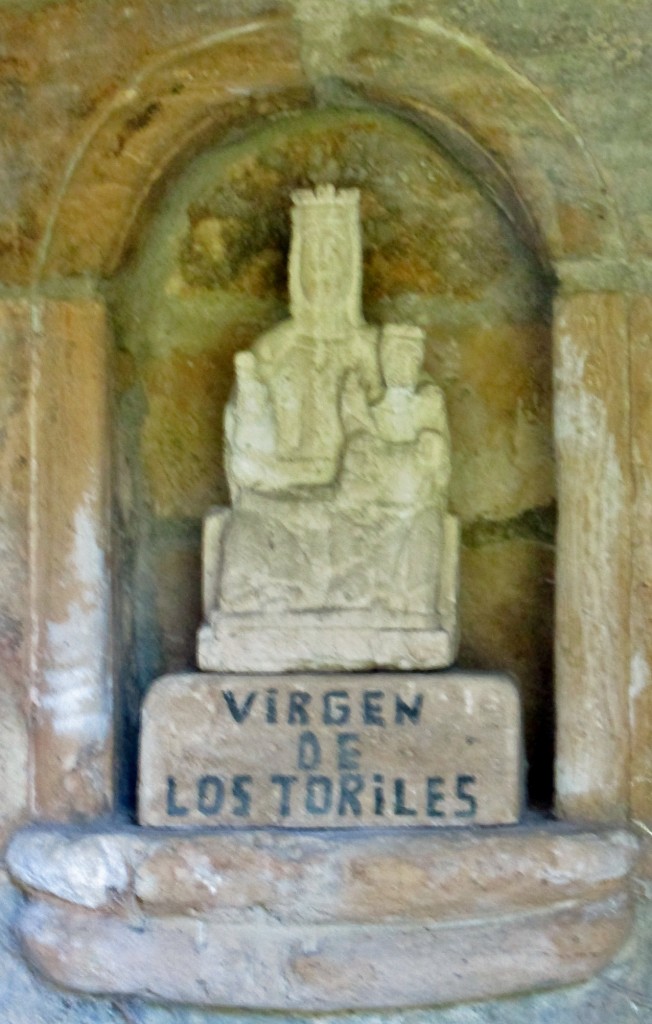 Foto: Virgen de los Toriles - Frias (Burgos), España
