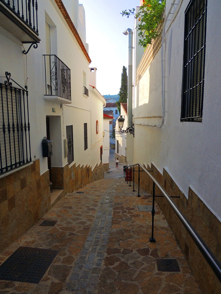 Foto: Calle Iglesia - Yunquera (Málaga), España