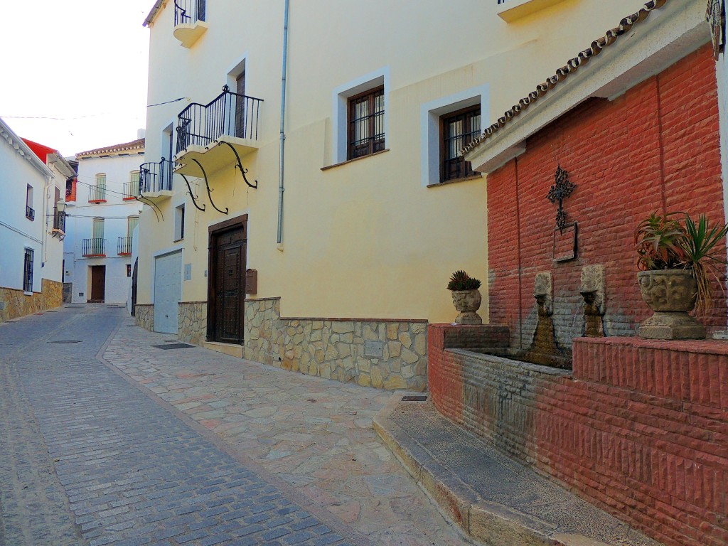 Foto: Fuente de Calle Nueva - Yunquera (Málaga), España