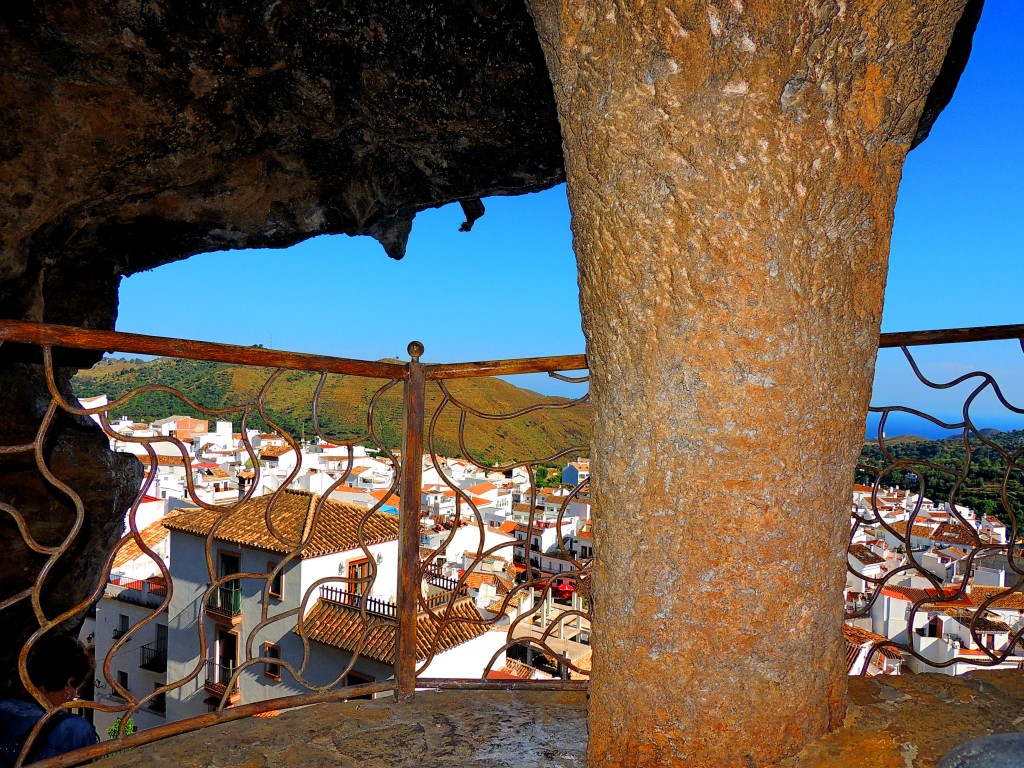 Foto: Cueva Campanas - Ojen (Málaga), España