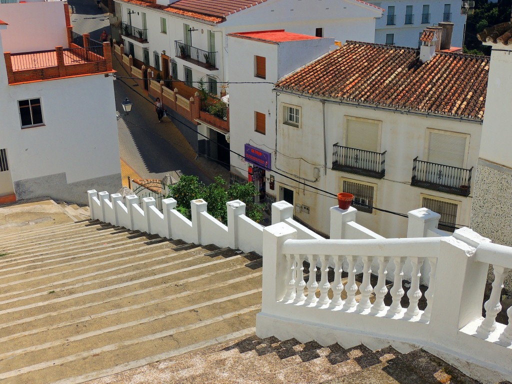 Foto: Bajada de la Plaza del Ayuntamiento - Tolox (Málaga), España