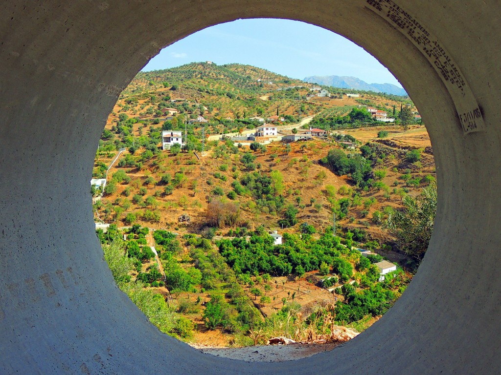 Foto: El Mundo es redondo - Tolox (Málaga), España