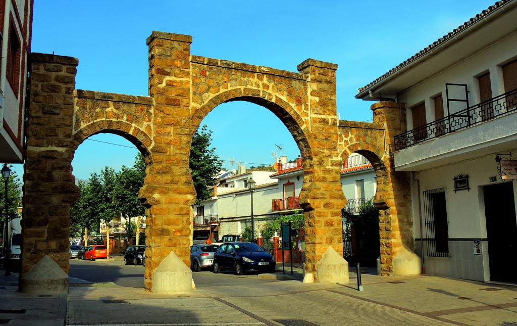 Foto: Paso a Calle alvario - Alozaina (Málaga), España