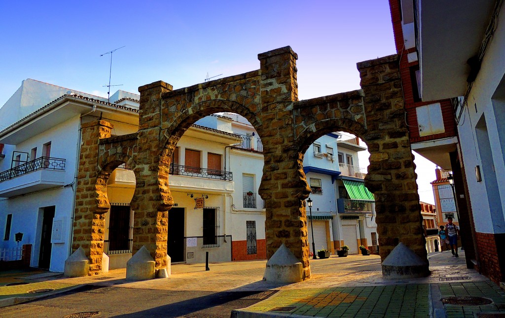 Foto: Arcos de Alozaina - Alozaina (Málaga), España