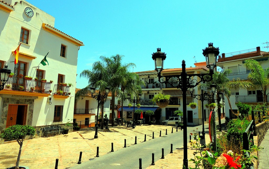 Foto: Plaza de la Constitución - Guaro (Málaga), España