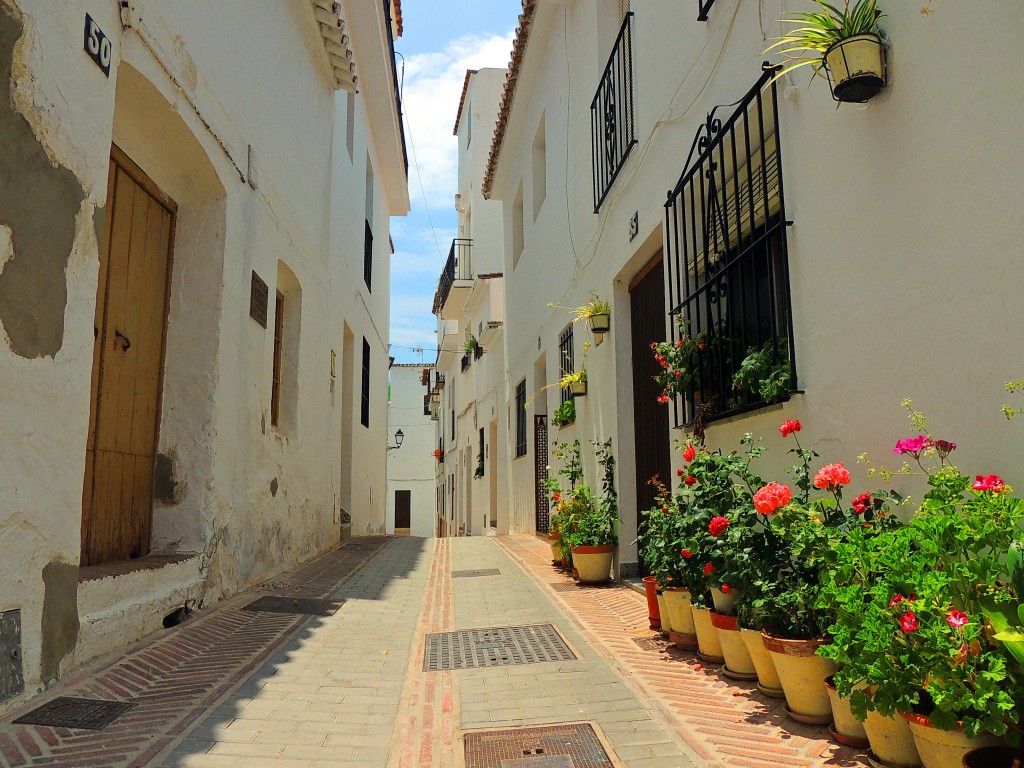 Foto: Calle San Miguel - Istán (Málaga), España