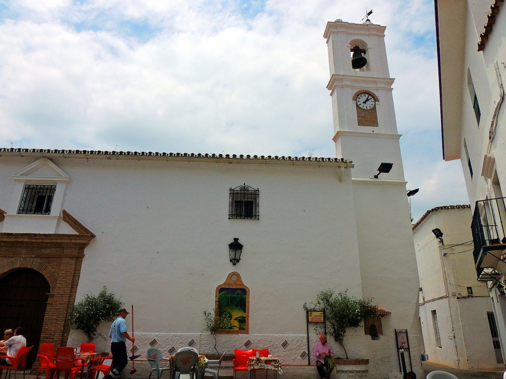Foto: Iglesia SanMiguel - Istán (Málaga), España