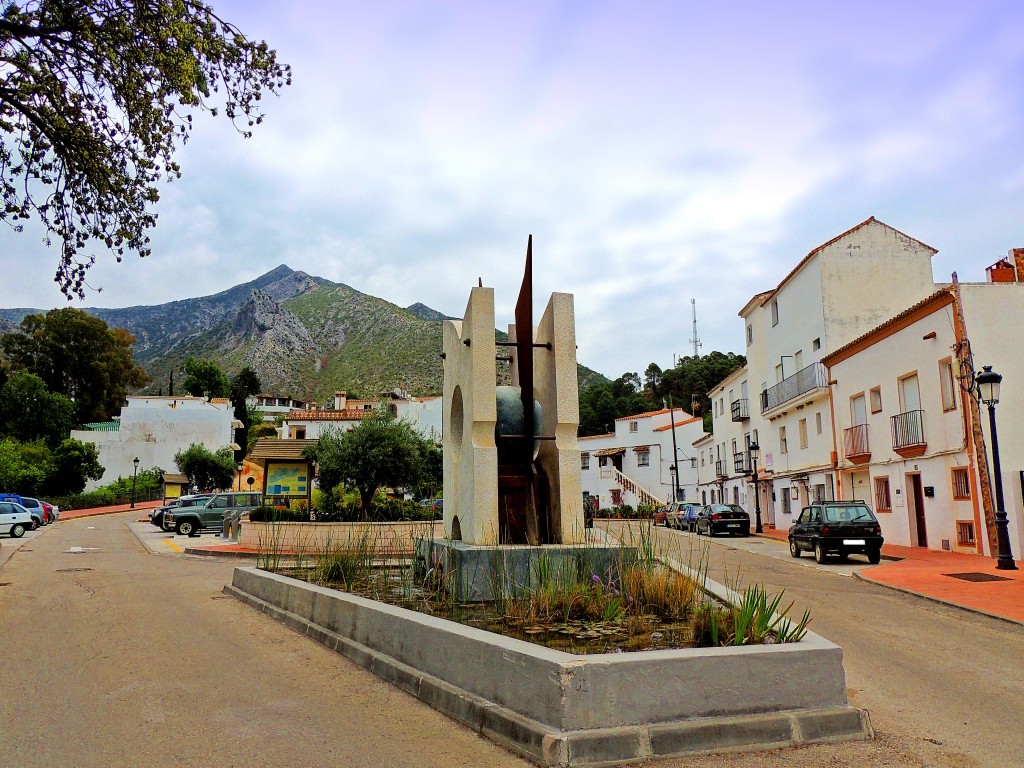 Foto: La Esfera - Istán (Málaga), España
