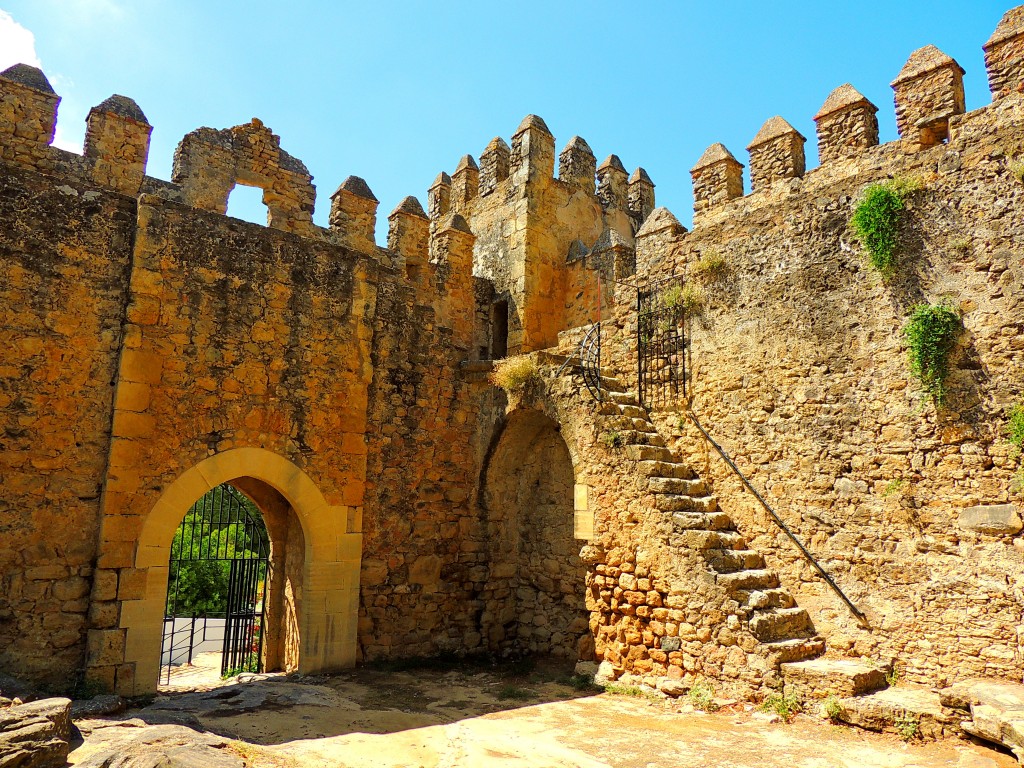 Foto: Castillo de las Aguzaderas - El Coronil (Sevilla), España