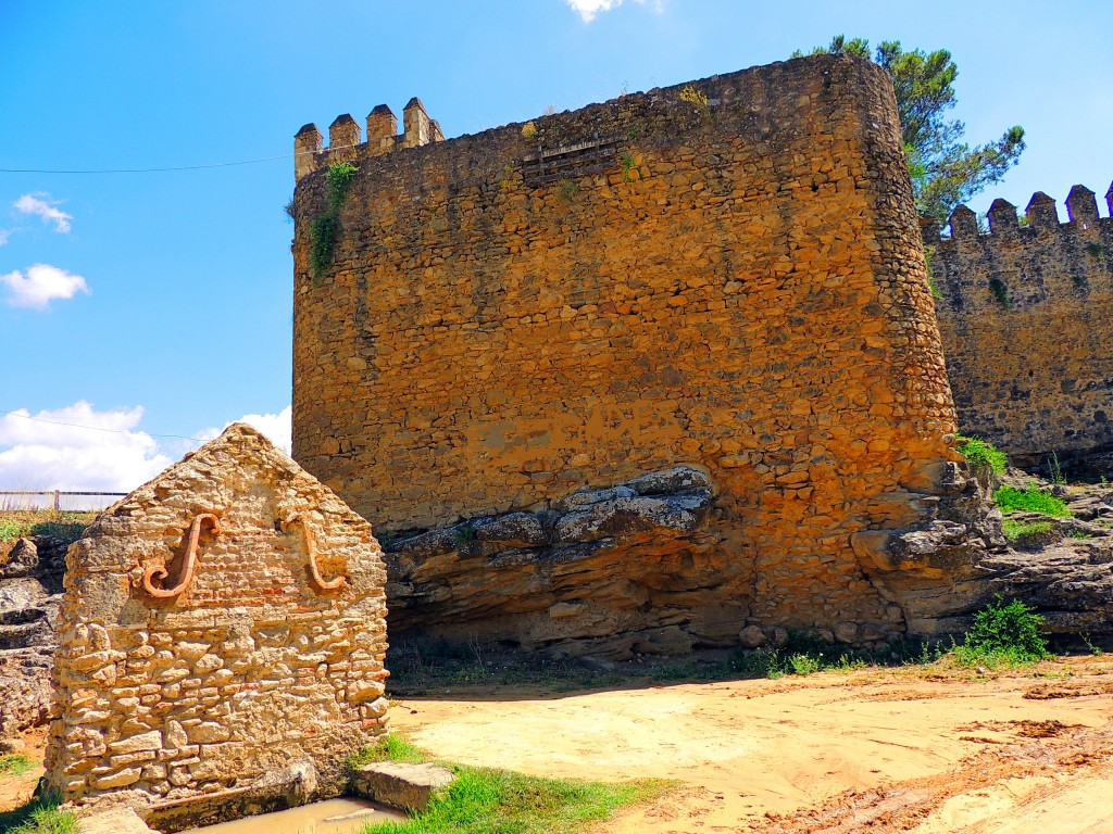 Foto: Castillo de las Aguzaderas - El Coronil (Sevilla), España