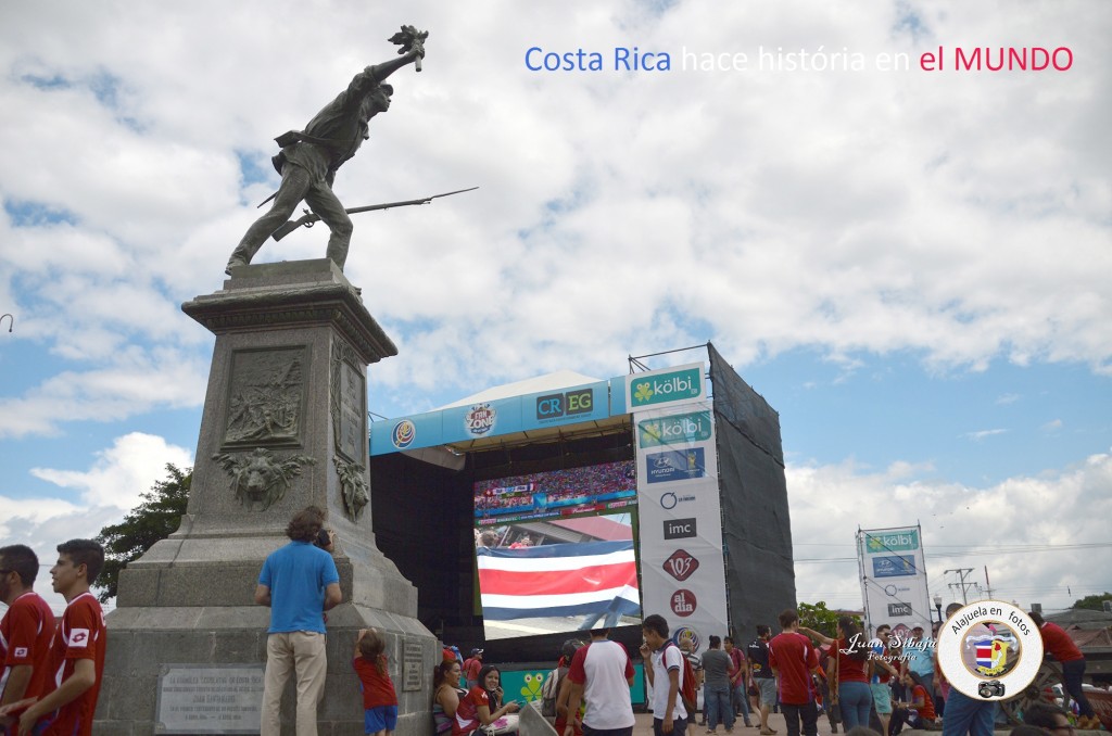 Foto: COSTA RICA PASA A CUARTOS DE FINAL EN EL MUNDIAL - Alajuela, Costa Rica