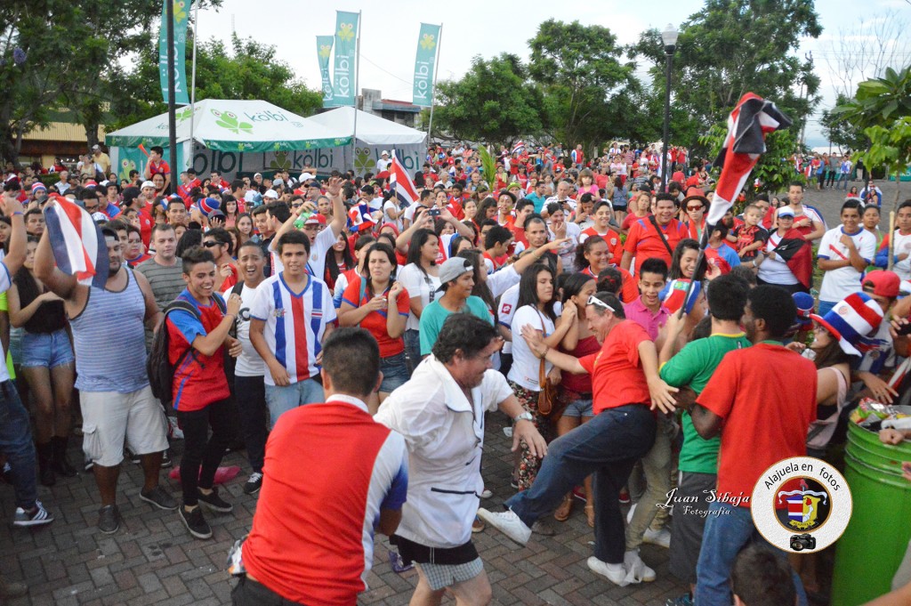 Foto: COSTA RICA PASA A CUARTOS DE FINAL EN EL MUNDIAL 2014 - Alajuela, Costa Rica