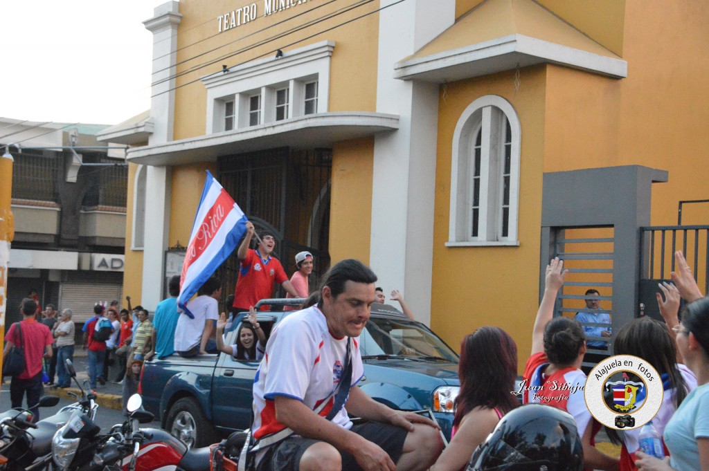 Foto: COSTA RICA PASA A CUARTOS DE FINAL EN EL MUNDIAL 2014 - Alajuela, Costa Rica