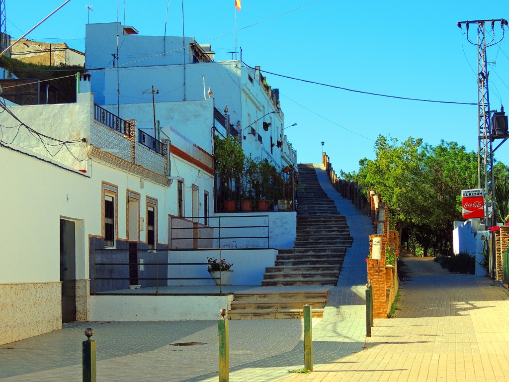 Foto: Subida a calle Betis - La Puebla del Río (Sevilla), España