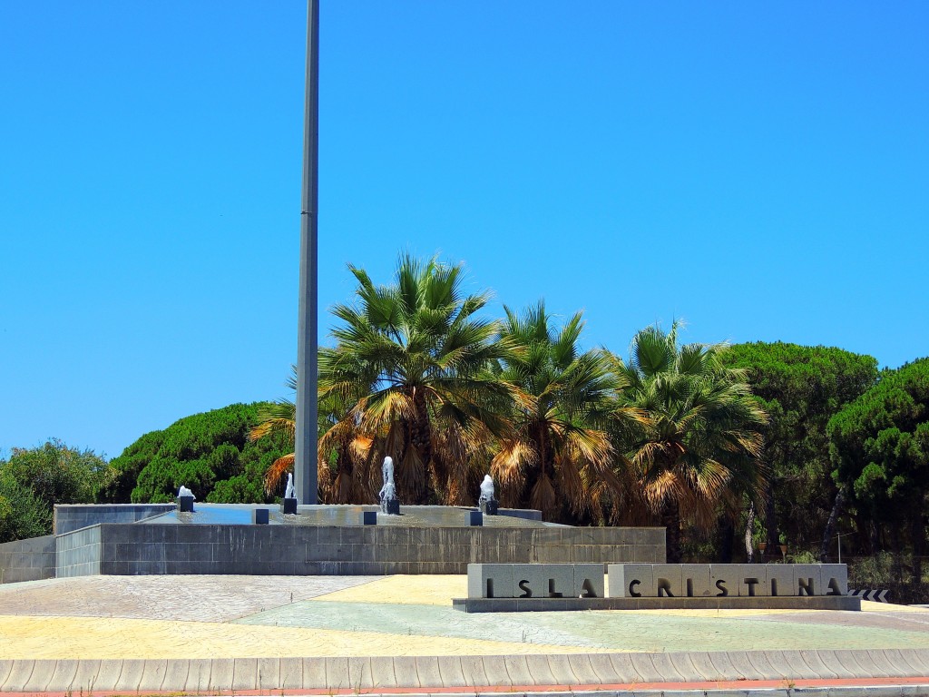 Foto: Rotonda de entrada - Isla Cristina (Huelva), España