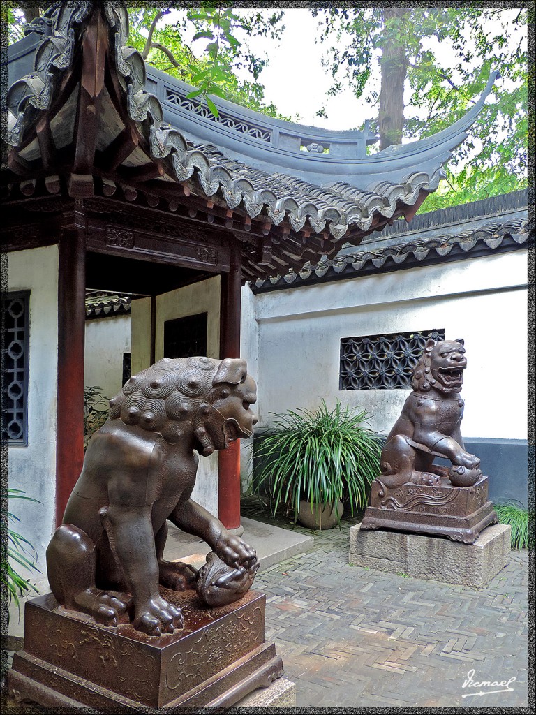 Foto: 140613-056  SHANGHAI JARDIN YUYUAN - Shanghai, China