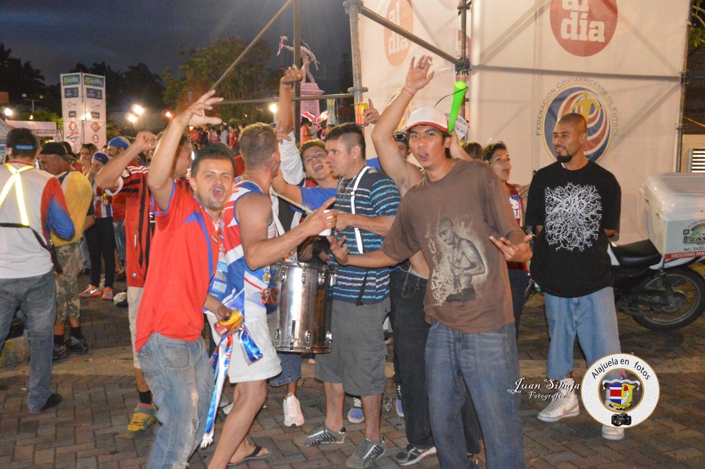 Foto: COSTA RICA  PASA A CUARTOS DE FINAL EN EL MUNDIAL 2014 - Alajuela, Costa Rica