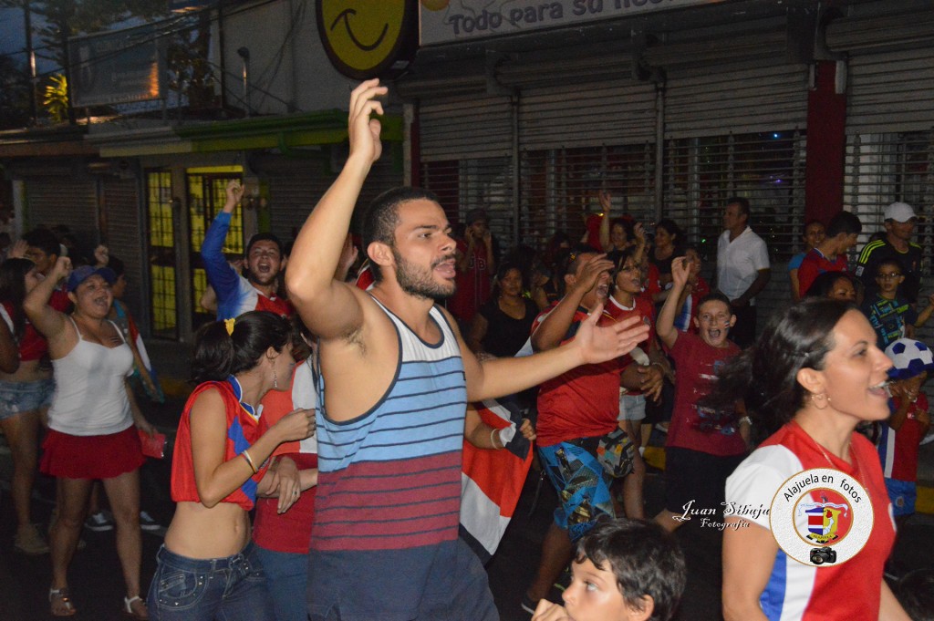 Foto COSTA RICA PASA A CUARTOS DE FINAL EN EL MUNDIAL 2014 Alajuela