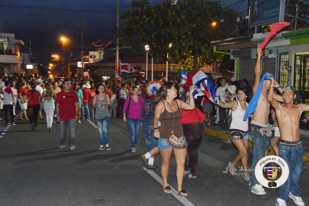 Foto: COSTA RICA PASA A CUARTOS DE FINAL EN EL MUNDIAL 2014 - Alajuela, Costa Rica