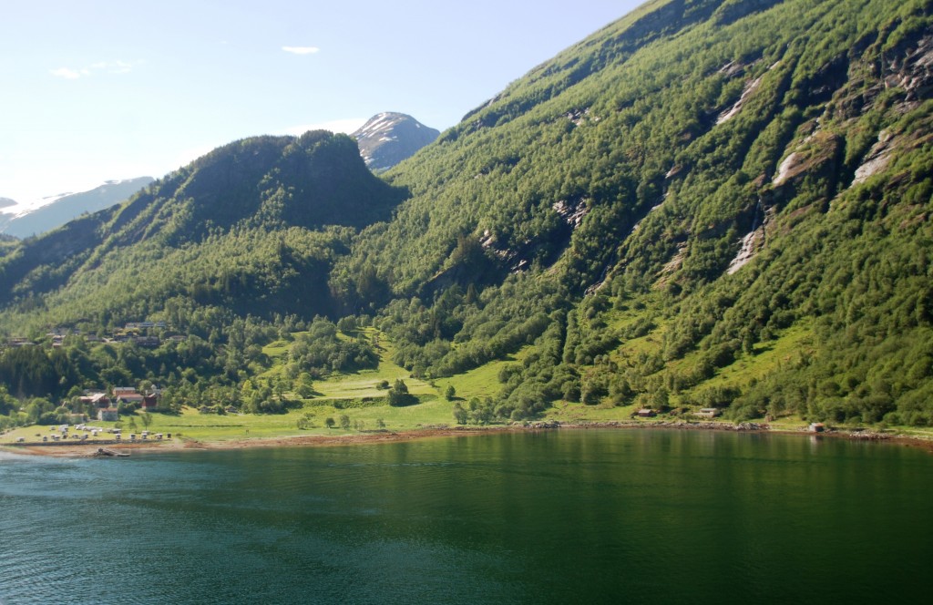 Foto de Hellesylt, Noruega