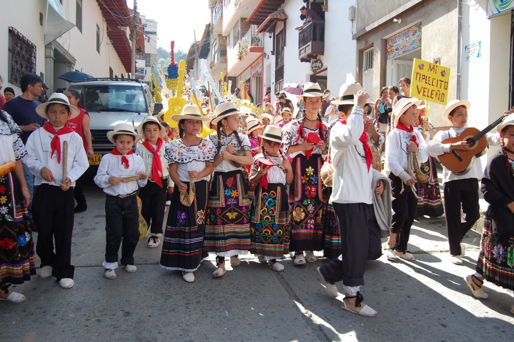 Foto: Festival folclórico estudiantil julio de 2014 - Vélez Santander (Santander), Colombia