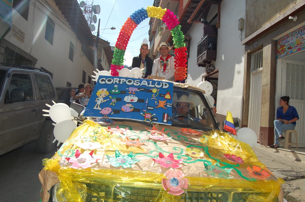 Foto: Festival folclórico estudiantil julio de 2014 - Vélez Santander (Santander), Colombia