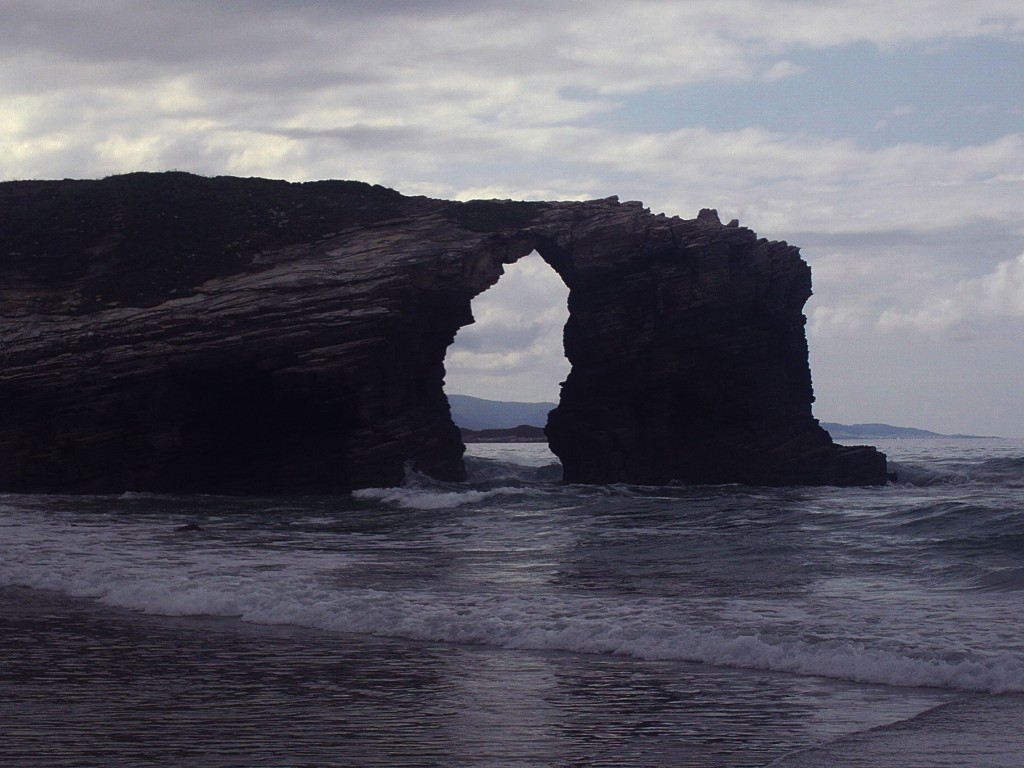 Foto: La Playa De Las Catedrales - Ribadeo (Lugo), España