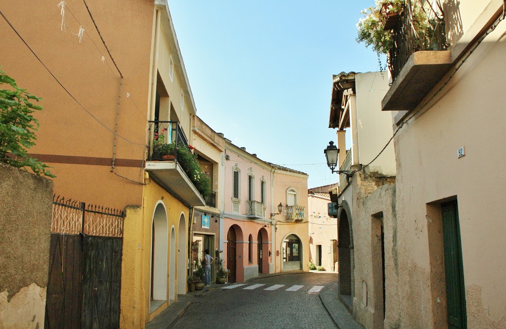 Foto: Vista del pueblo - Pula (Sardinia), Italia