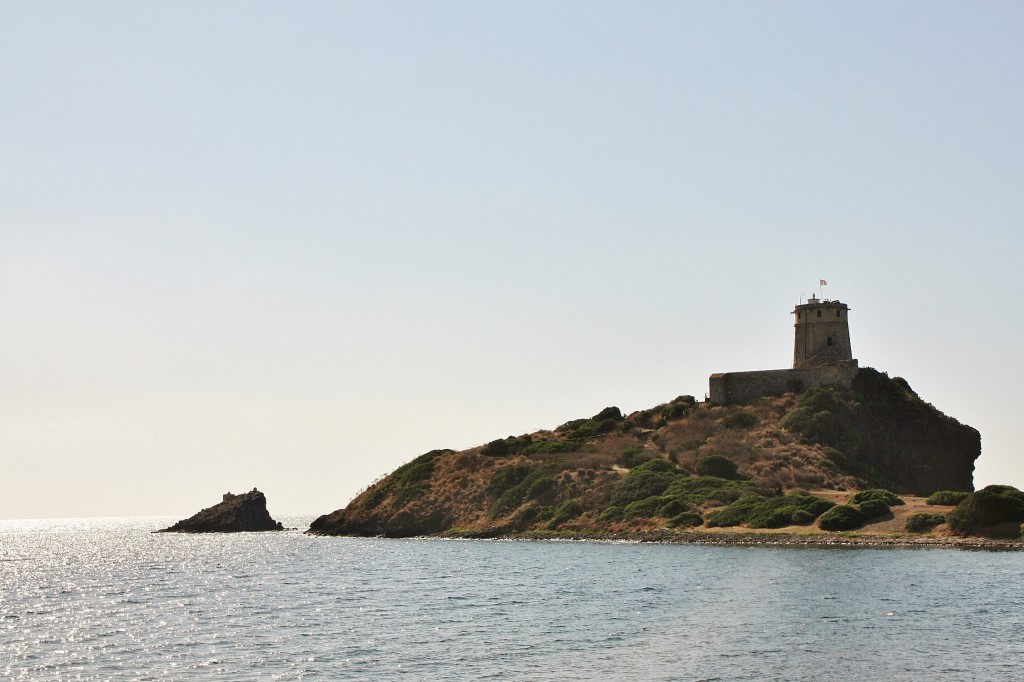 Foto: Torre de vigilancia - Pula (Sardinia), Italia