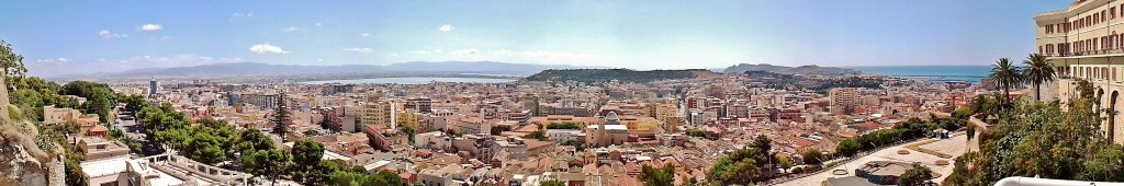 Foto: Vista de la ciudad - Cagliari (Sardinia), Italia