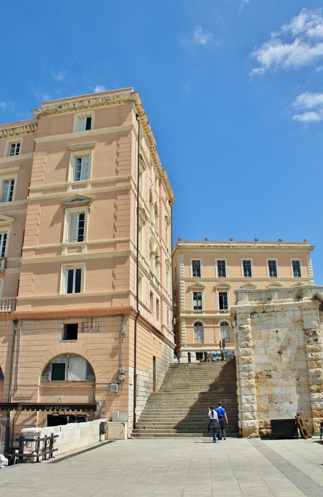 Foto: Bastión de San Remy - Cagliari (Sardinia), Italia