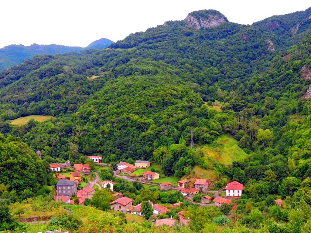 Foto de Ribota (Asturias), España