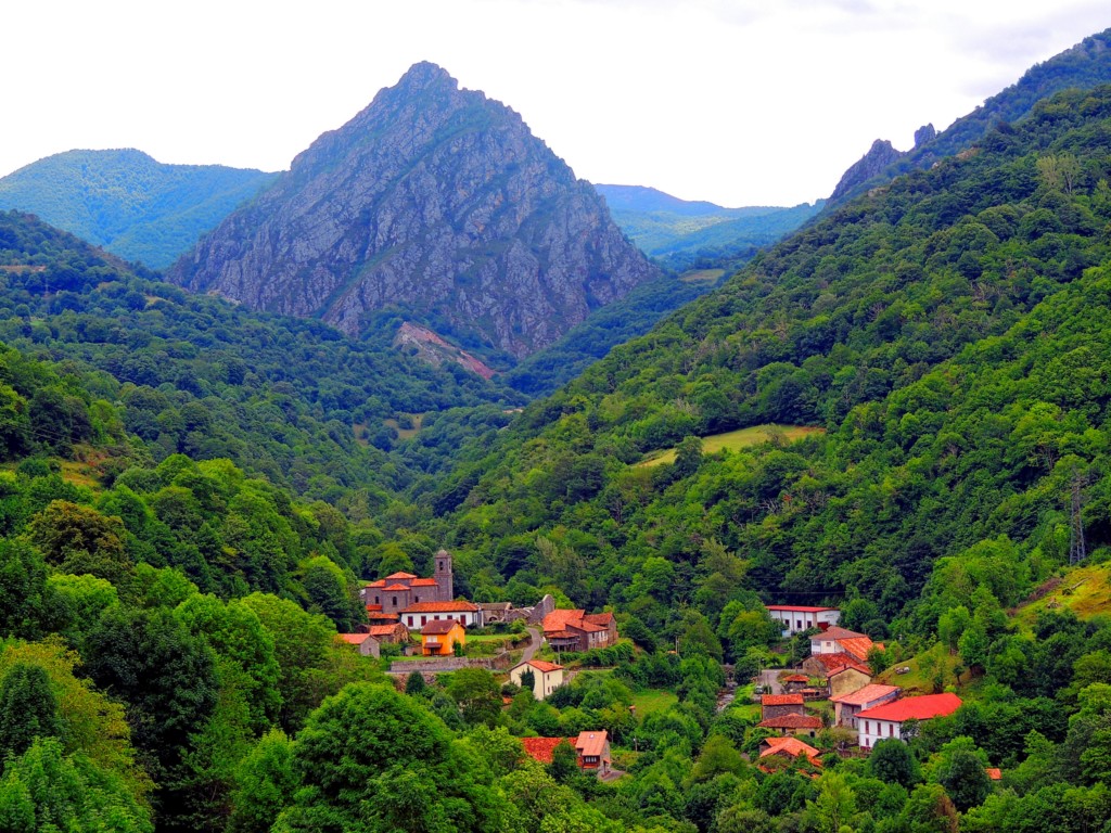 Foto de Ribota (Asturias), España