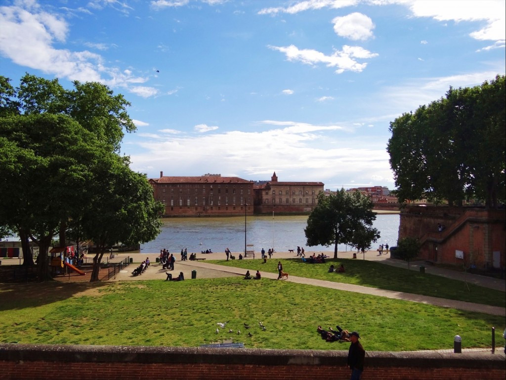 Foto: Place de la Daurade - Toulouse (Midi-Pyrénées), Francia
