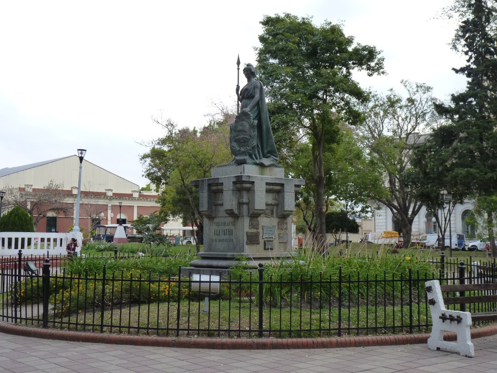 Foto: Plaza - La Paz (Entre Ríos), Argentina