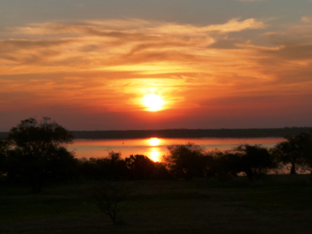 Foto: Ocaso - La Paz (Entre Ríos), Argentina