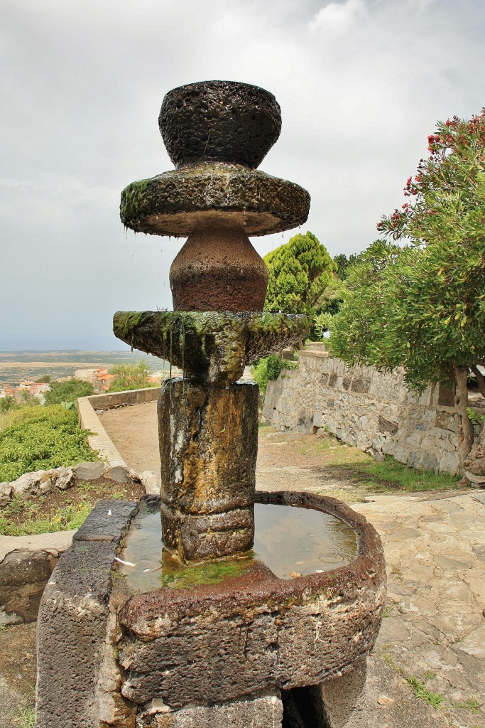 Foto: Fuente - Cuglieri (Sardinia), Italia