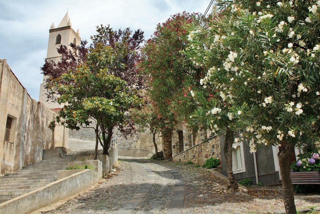 Foto: Vista del pueblo - Cuglieri (Sardinia), Italia