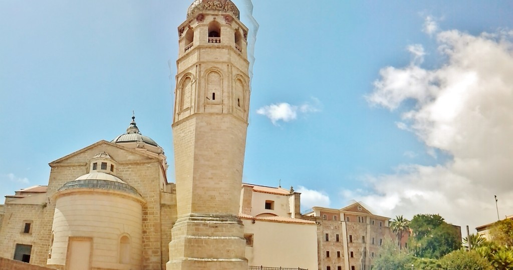 Foto: Duomo - Oristano (Sardinia), Italia