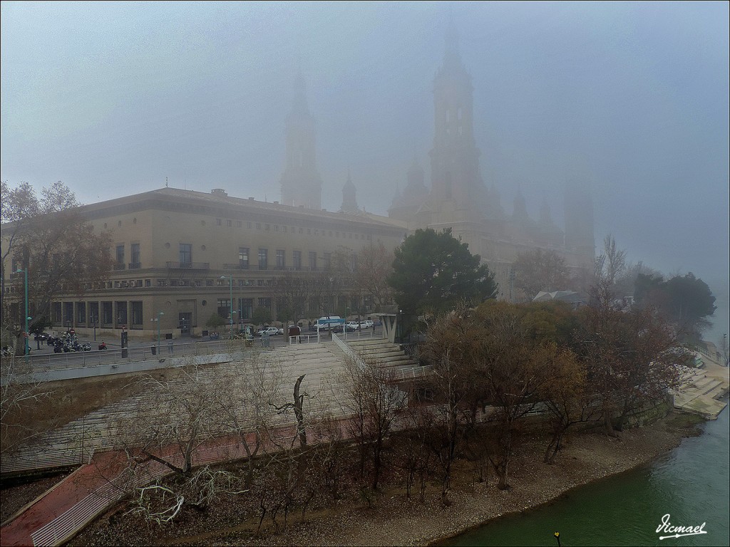 Foto: 150115-27 NIEBLA ZARAGOZANA - Zaragoza (Aragón), España