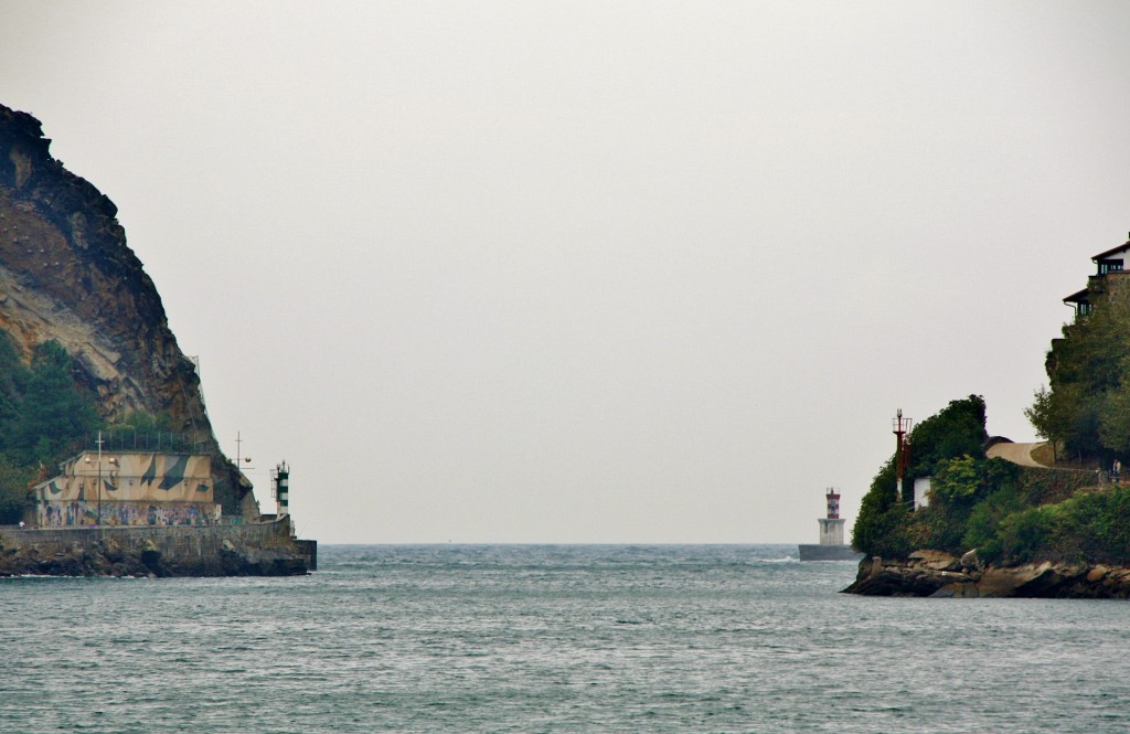 Foto: Salida del puerto - Pasai Donibane (Gipuzkoa), España