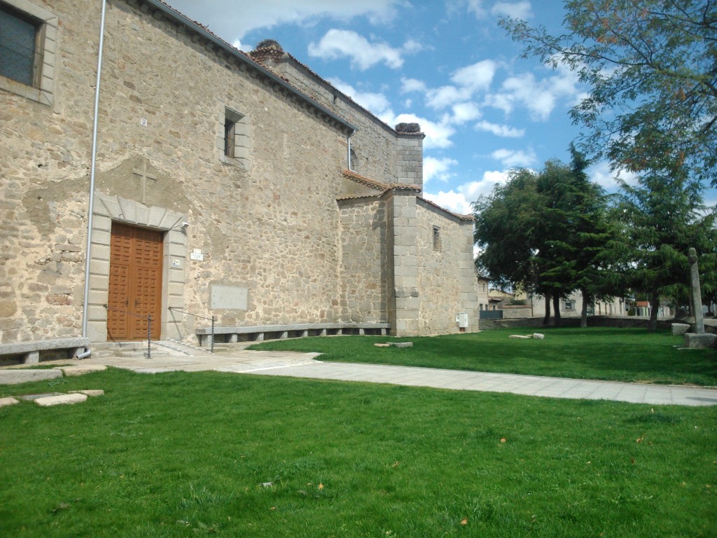 Foto: Jardín de la Iglesia - Navas de San Antonio (Segovia), España