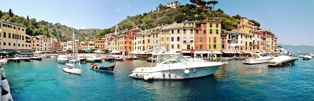 Foto: Vista del pueblo - Portofino (Liguria), Italia