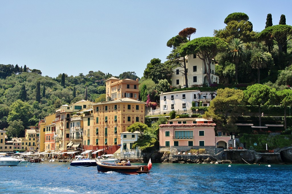 Foto: Vista del pueblo - Portofino (Liguria), Italia
