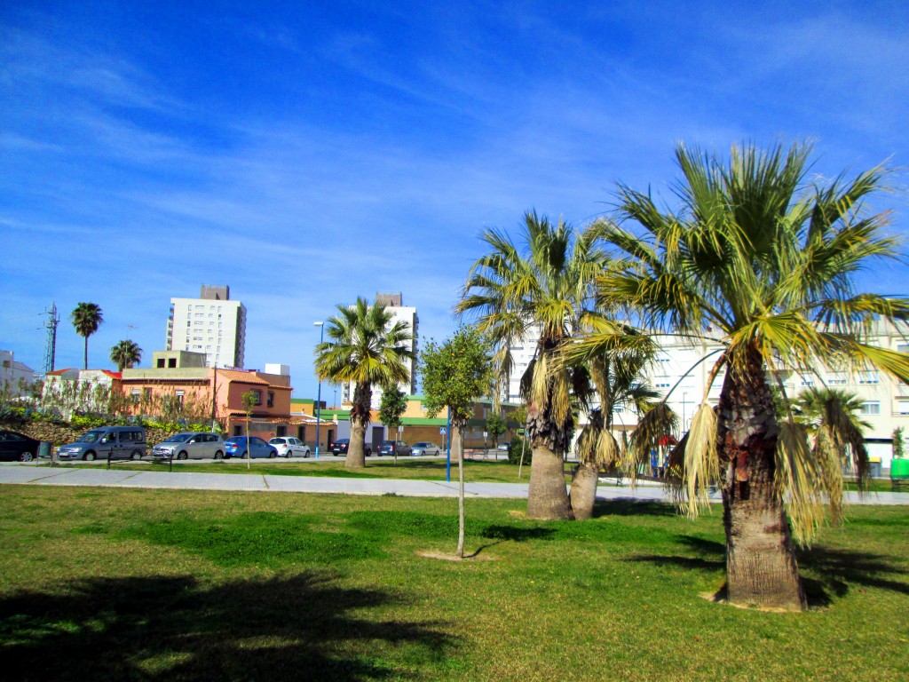 Foto: Al fondo las torretas - San Fernando (Cádiz), España
