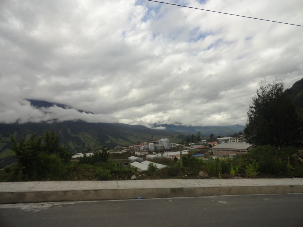 Foto: Carretera - Pelileo (Tungurahua), Ecuador