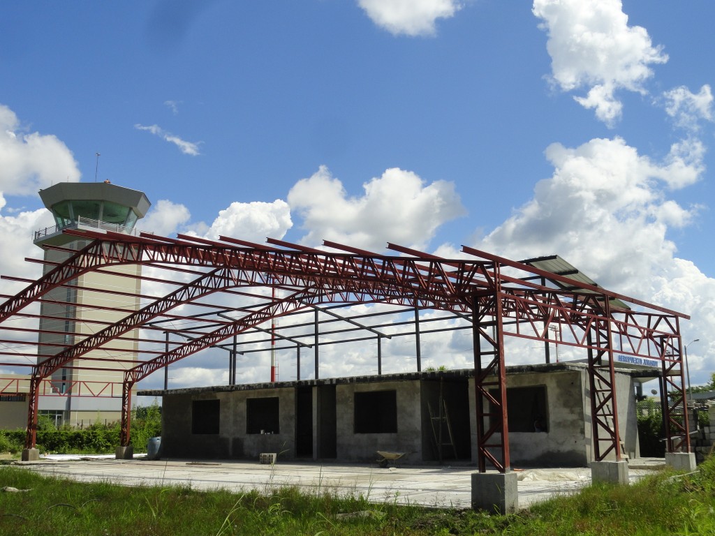 Foto: Construccion - Ahuano (Napo), Ecuador