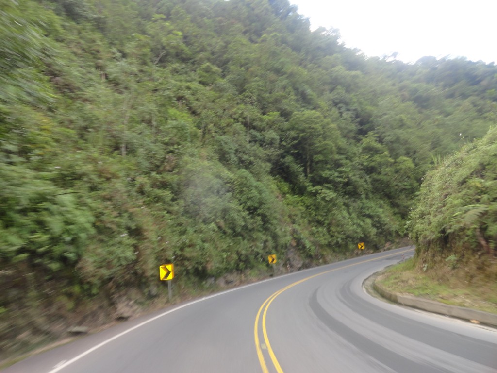 Foto: Carretera - Rio Negro (Tungurahua), Ecuador
